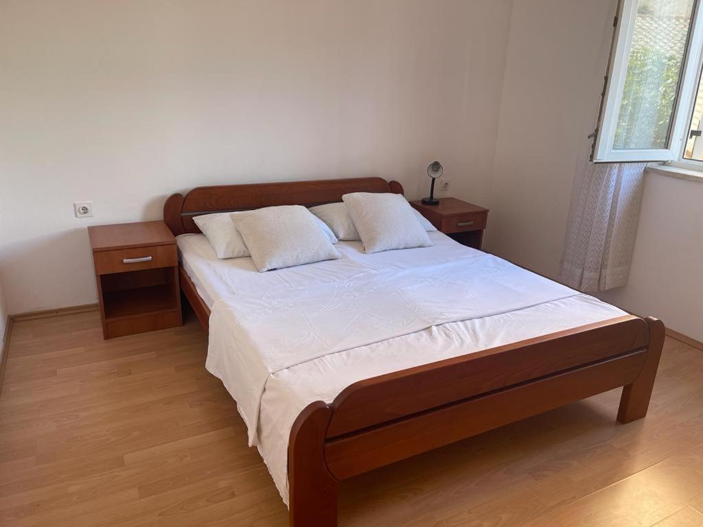 Apartments Puntica ميتغنا المظهر الخارجي الصورة