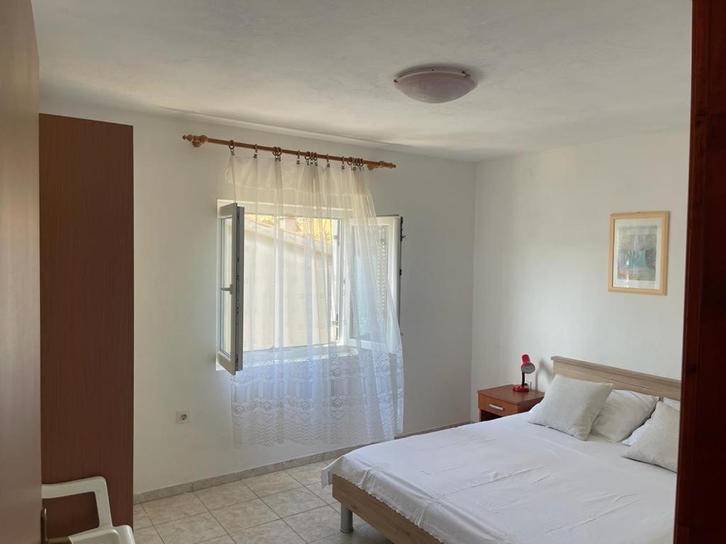 Apartments Puntica ميتغنا المظهر الخارجي الصورة