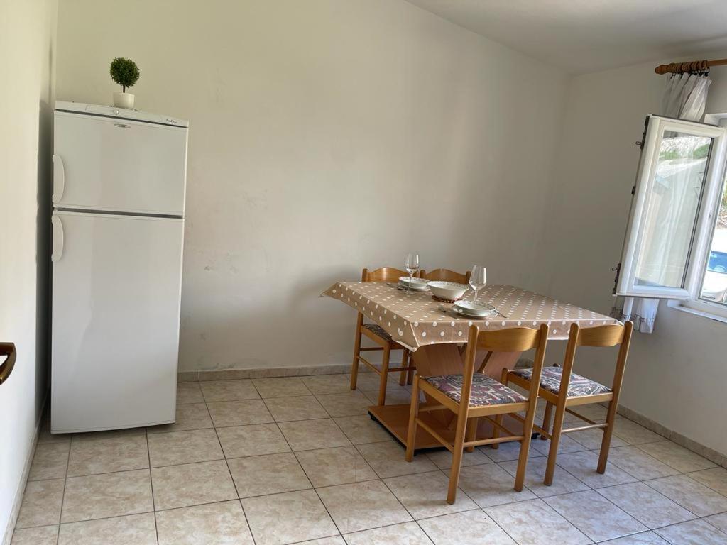 Apartments Puntica ميتغنا المظهر الخارجي الصورة