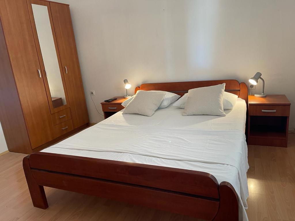 Apartments Puntica ميتغنا المظهر الخارجي الصورة